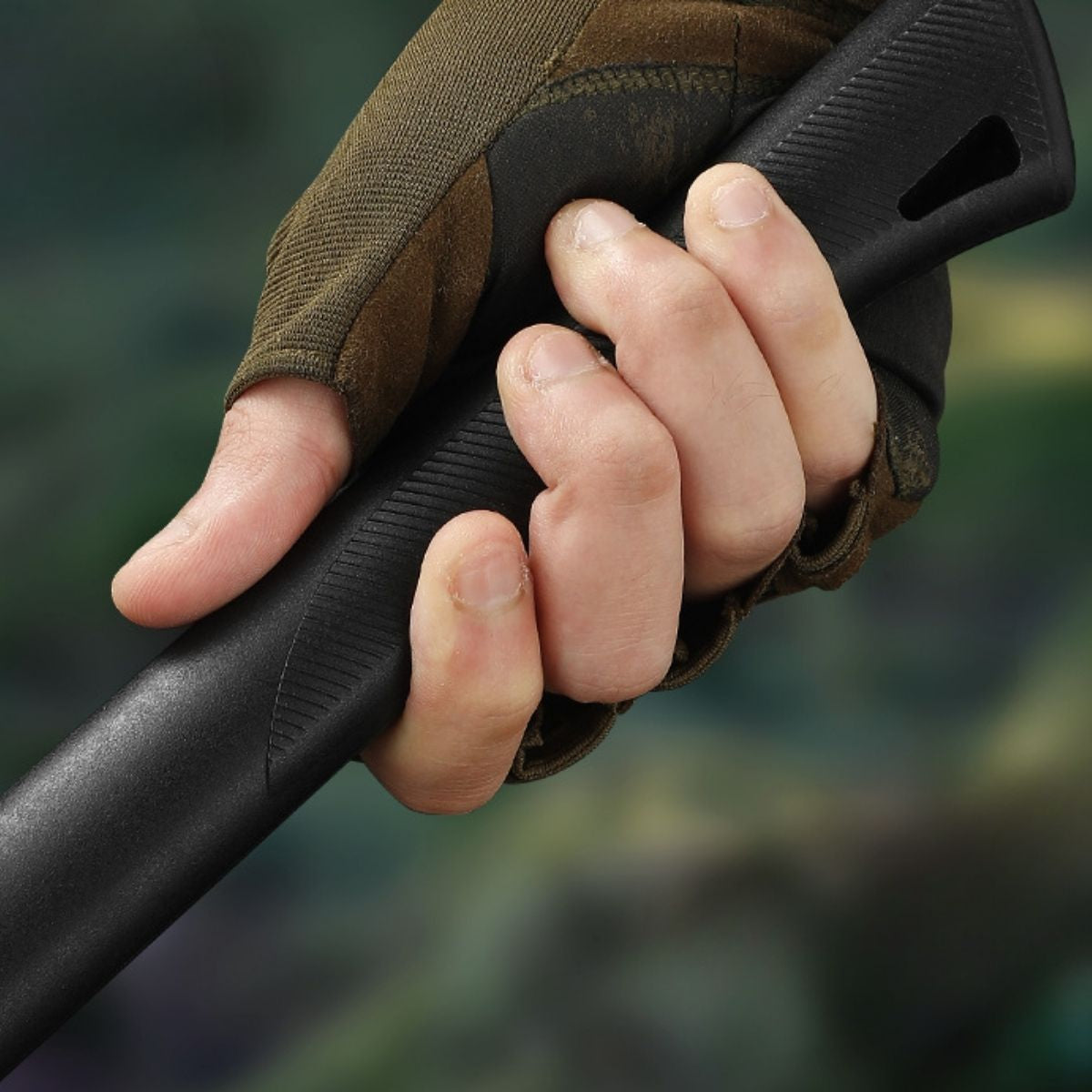 Hacha Táctica Multifunción de Supervivencia